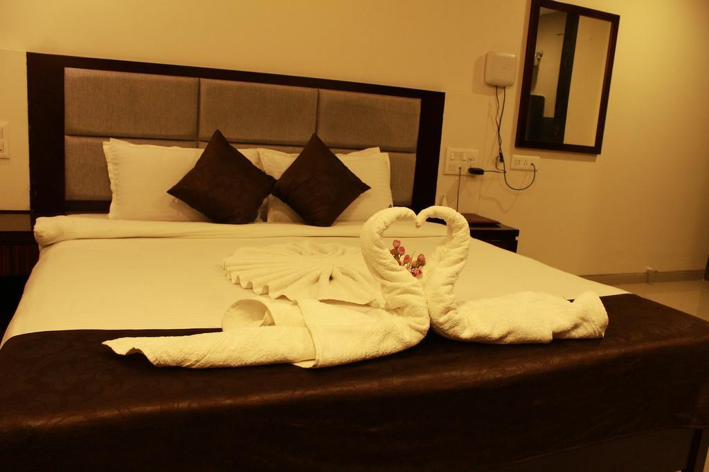 The Sky Court Hotel Aurangabad  Exterior photo